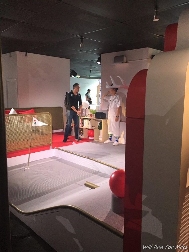 #HeyGoogle! There's A Mini Golf Pop-up in NYC!